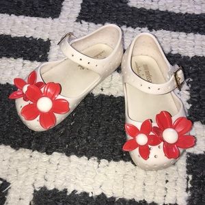 Mini Melissa size 6